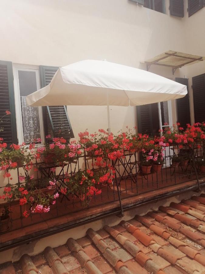 Bed And Breakfast Evelina ルッカ エクステリア 写真