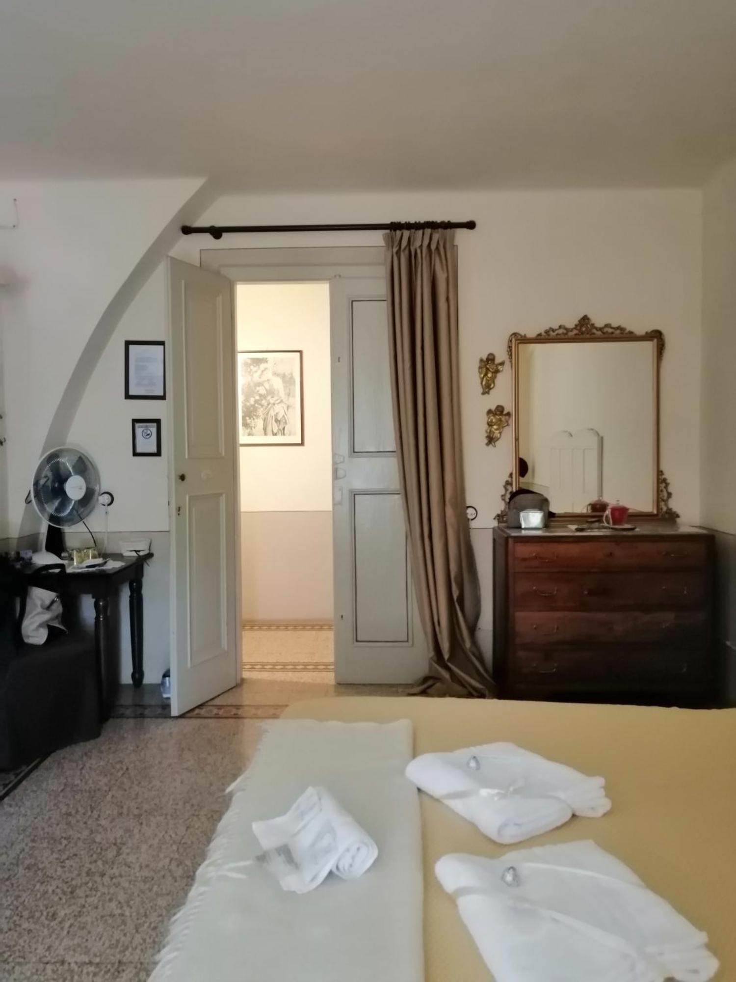 Bed And Breakfast Evelina ルッカ エクステリア 写真